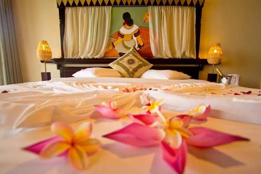 Mount Randholee Resorts & Spa Kandy 4*,